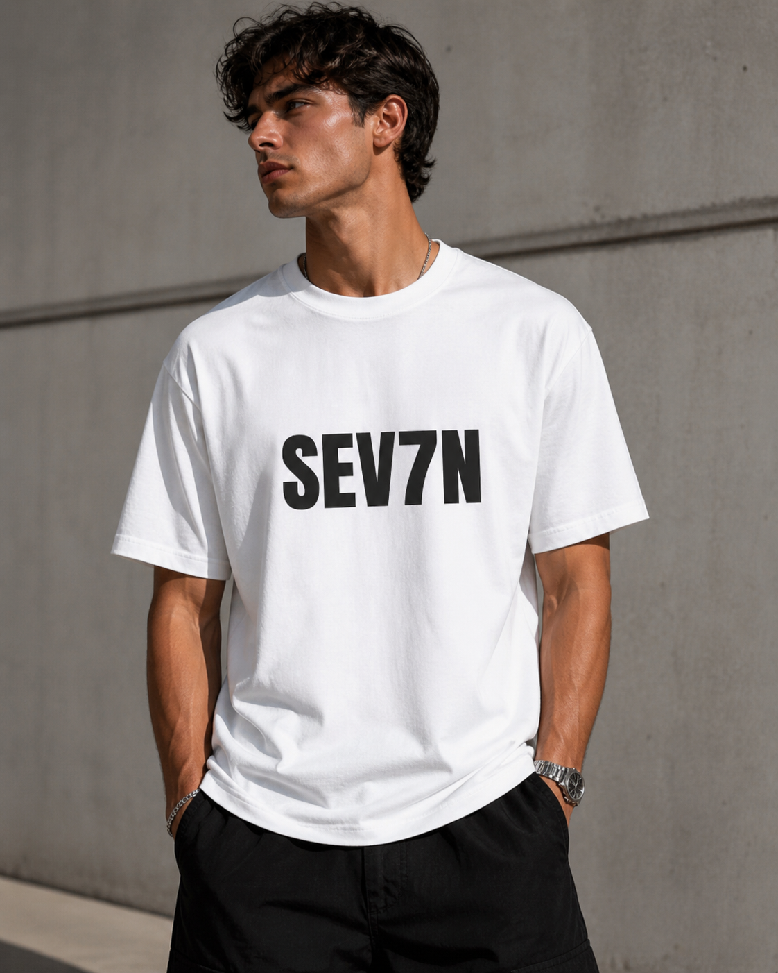 SEV7N Essential Tee – Modern Streetwear Look